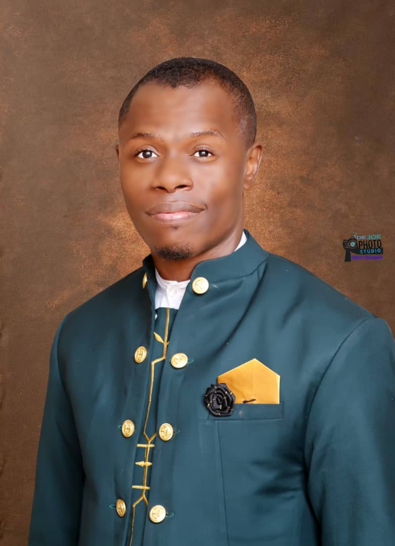 I love his work, He delivers promptly and delivers quality | Olvios Victor Osaronwafor